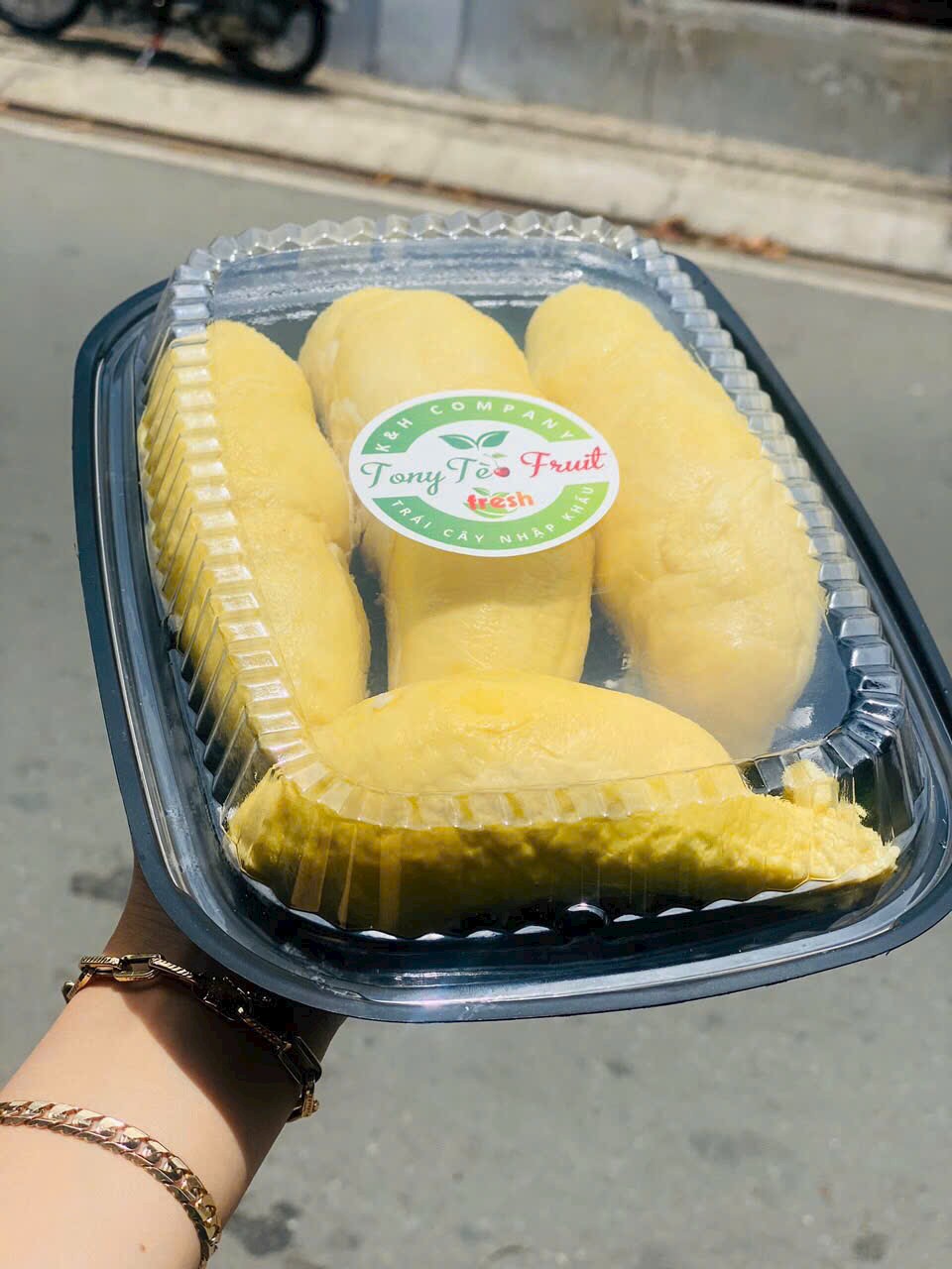 cơm sầu riêng Dona Thái